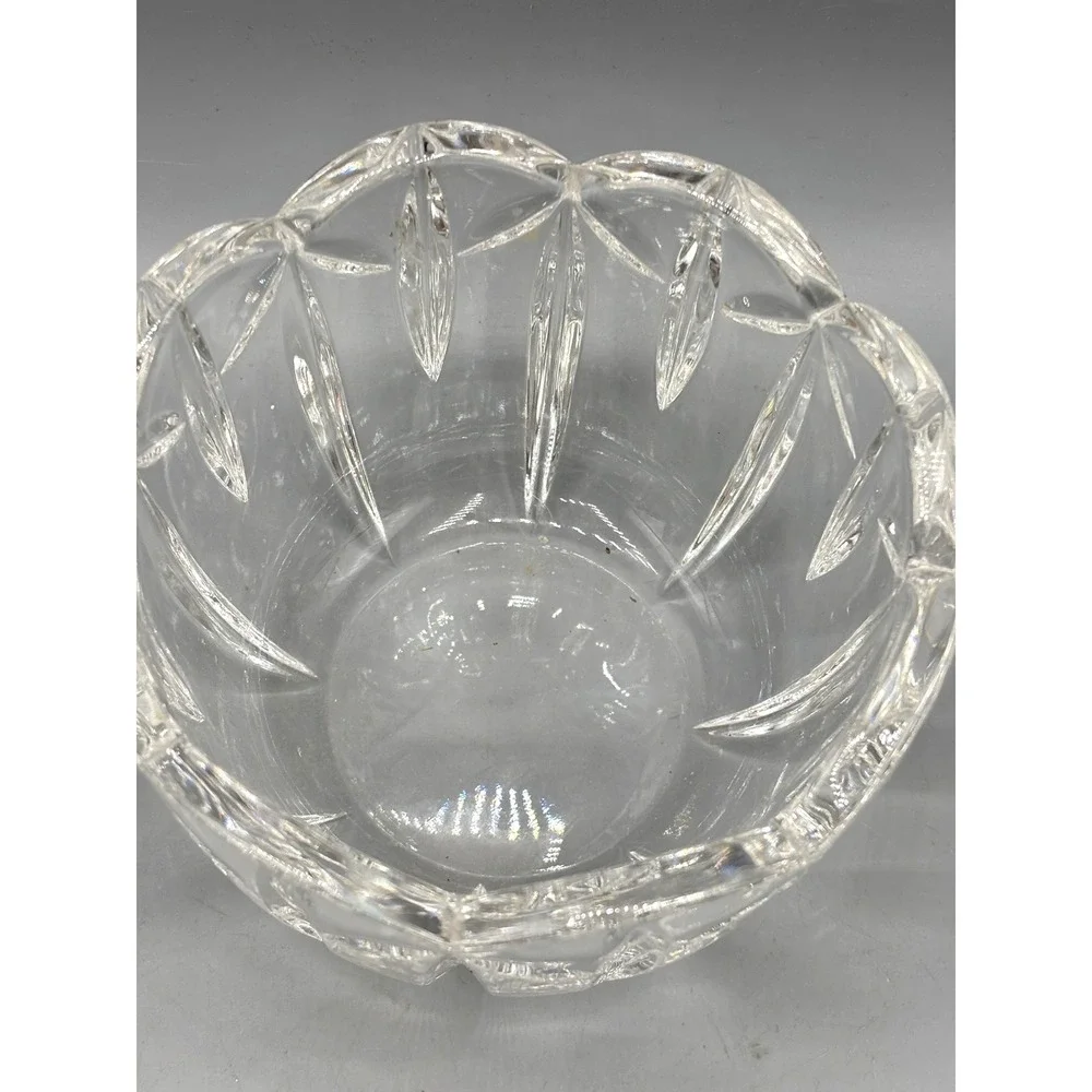 Mikasa Crystal Cut Small Scalloped Nut‎ Candy Bowl Clear